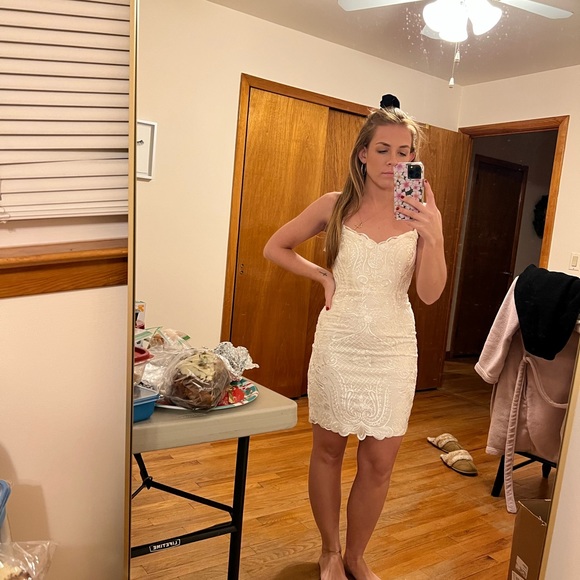 Lulus white/cream embroidered dress - Picture 2 of 3